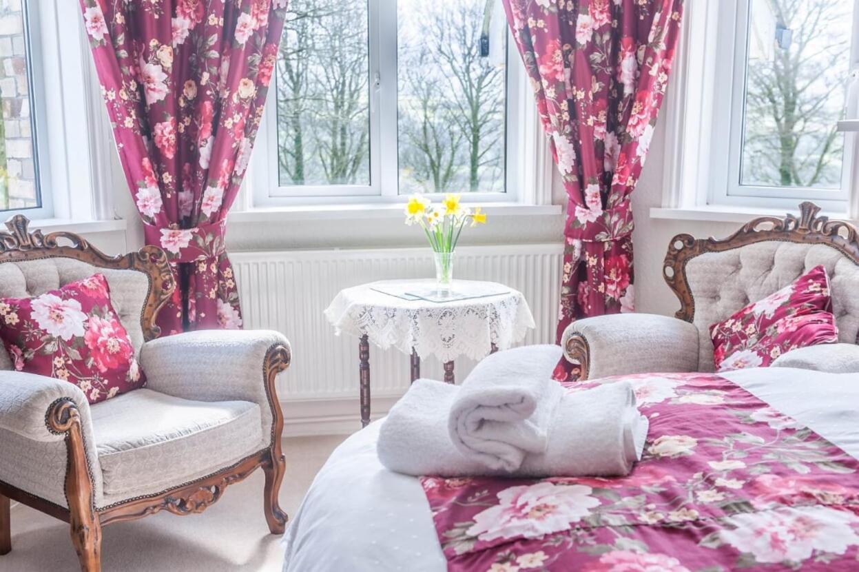 Bed and Breakfast Knole Farm Окхемптон Экстерьер фото